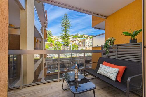 Joli appartement confort, clim - emplacement idéal