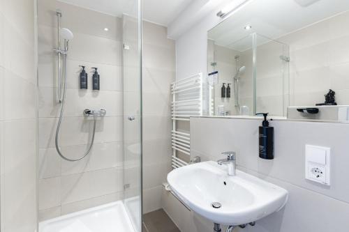 Ένα μπάνιο στο Candlewood Suites Fürth by IHG