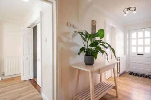 Fotografie z fotogalerie ubytování Waterside 4BR on Abingdon Marina Access Oxford v destinaci Culham