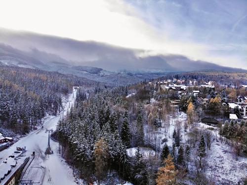 Przycup w Karkonoszach Apartamenty - Apartamenty pod Śnieżką przy Wyciągu Biały Jar Karpacz BLISKO STACJI PKP, PKS - parking gratis