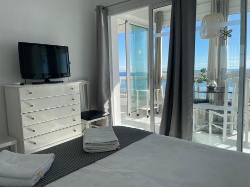 "El Cisne" by BenalSuites - Panoramic Sea View