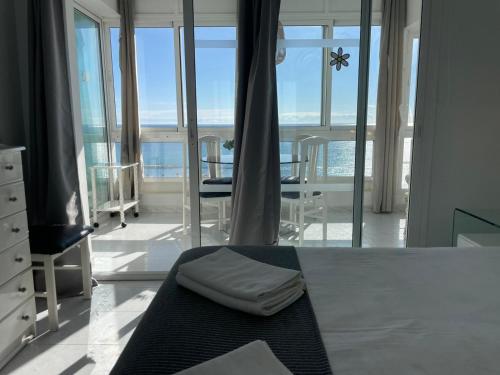 "El Cisne" by BenalSuites - Panoramic Sea View