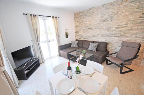 Rabat 15, Oasis de Capistrano Nerja