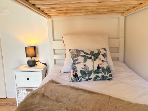 Postel nebo postele na pokoji v ubytování Belle maison, SPA, proche centre-ville