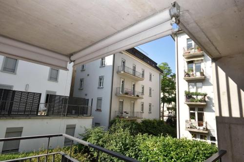 Foto Very central and modern 2BR near lake - Flower 13 6