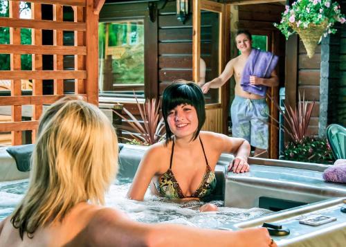 Επισκέπτες που μένουν στο Heronstone Lodges