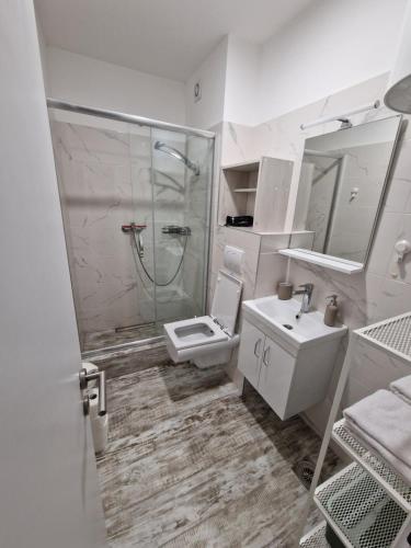 Ένα μπάνιο στο Divčibare apartman Doros