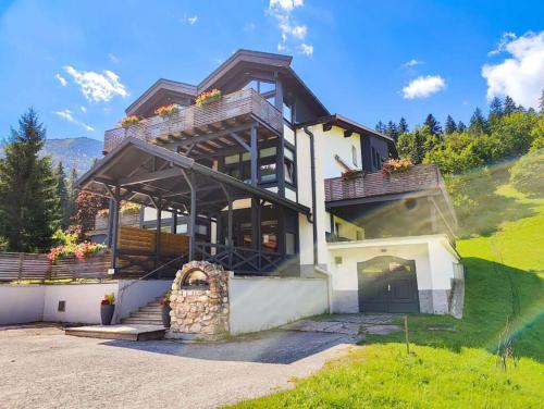 Chihuahua's Ötscher Apartment, but people are also very welcome in our eco-friendly resort!