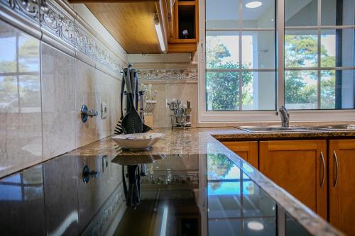 Et badeværelse på Casa dos Amigos