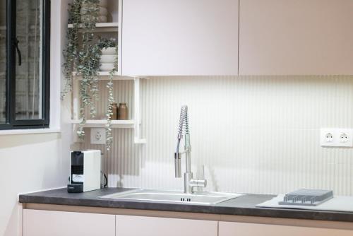 Athens Aesthetic Suite in Pagkrati
