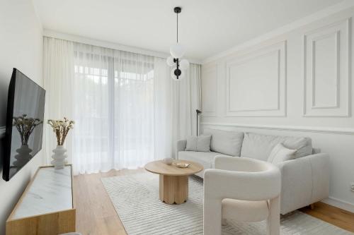 Klimatyzowany Stylowy Apartament Blisko Plaży Taras & Parking by Noclegi Renters
