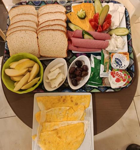 Jídlo v apartmánu nebo okolí