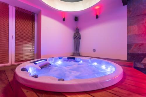 Foto sihtkohas Crisnée asuva majutusasutuse Temple Torii galeriist