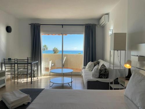 BenalBeach Frontline by BenalSuites - Sea View