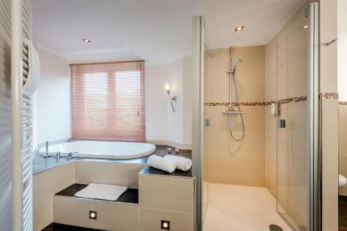 Koupelna v ubytování AVALON Hotel Bad Reichenhall