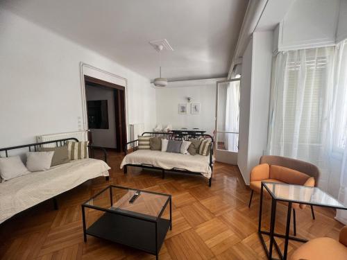 Youthful Dynamic Downtown Living - KefiHome