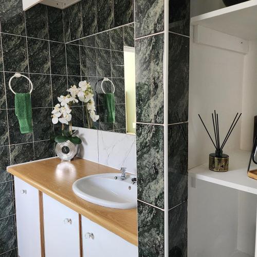 Ένα μπάνιο στο Bella Vista