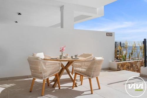 ViVi Homes - Bay Residence - pool - gym - big terrace