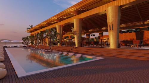 Piscina de la sau aproape de Mad Monkey Kampot