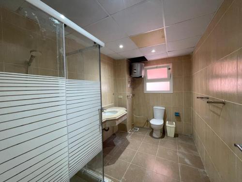 Ένα μπάνιο στο SS-819 AMWAJ 2Bedroom