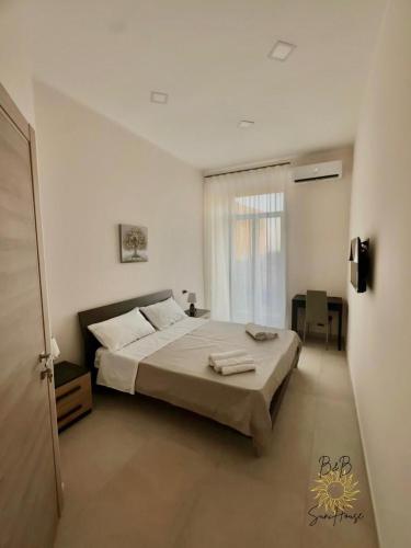 B&B SunHouse