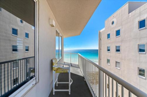 a balcony with a view of the ocean at Sea Esta condo in Navarre