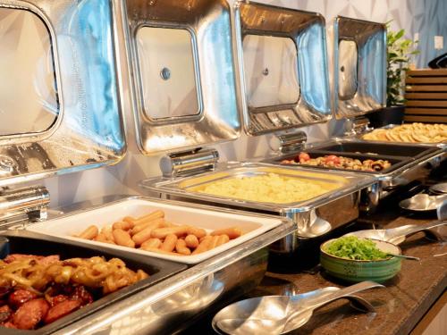 Jídlo v hotelu nebo okolí