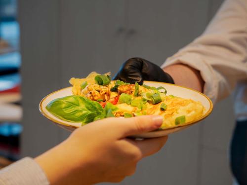 Jídlo v hotelu nebo okolí