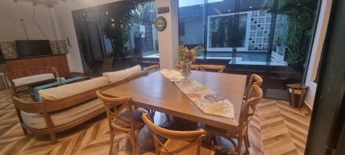 Istumisnurk majutusasutuses Casa moderna com piscina e edicula em Ciudad Del Este PY