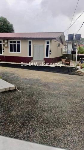 Budova, kde se prázdninový dům nachází