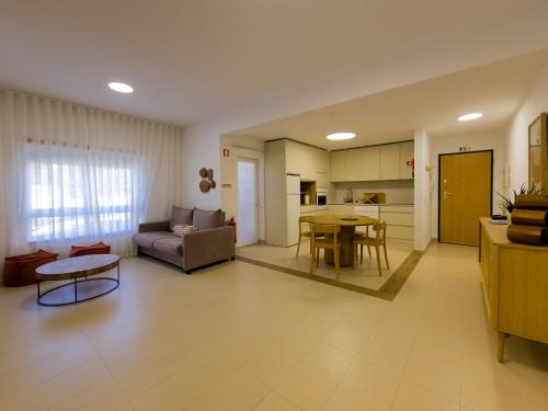 Royal Natur T1 by YHA