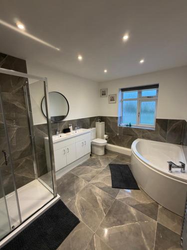 Koupelna v ubytování Avon Dhu 6 Bedroom Villa