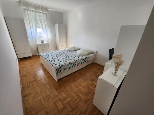 Apartman Maneo with free parking in garage