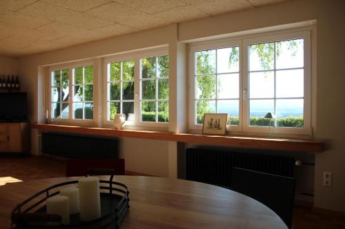 Fotografie z fotogalerie ubytování Ferienwohnung auf dem Weingut am Klotz v destinaci Efringen-Kirchen