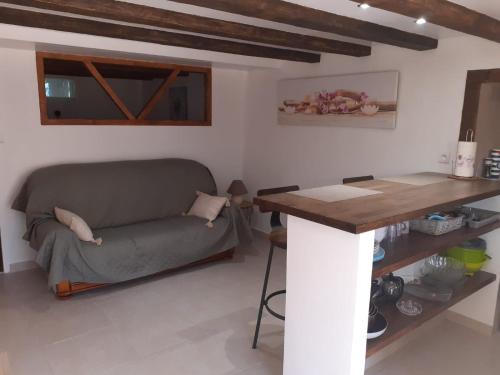 Afbeelding uit fotogalerij van Chez Loulou du Linas - Bugarach in Bugarach