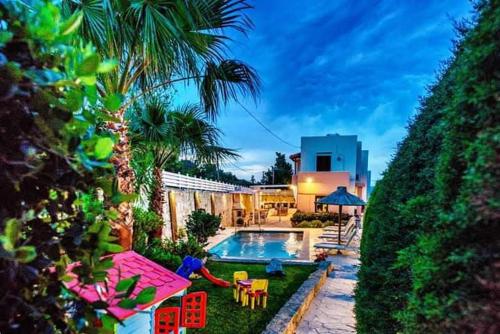 "Villa Elmyra private Heated pool,600m the beach