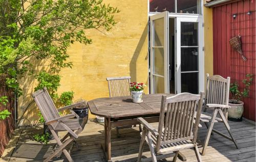 Balkón nebo terasa v ubytování Amazing Home In Gudhjem With Wifi