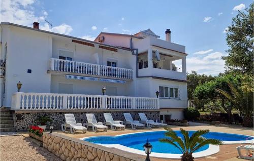 Amazing Apartment In Rab With Wifi