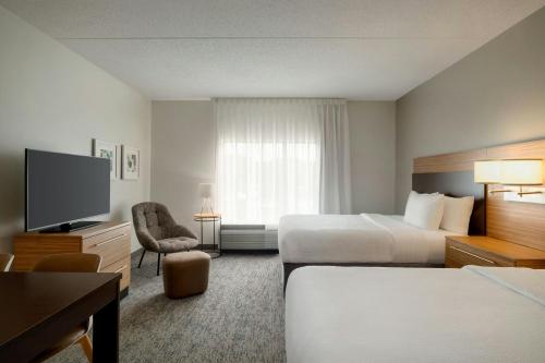 Postel nebo postele na pokoji v ubytování TownePlace Suites by Marriott Pittsburgh Harmarville