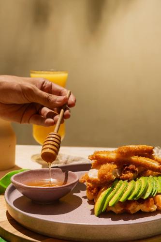 Φαγητό σε αυτό το ξενοδοχείο ή κάπου εκεί κοντά