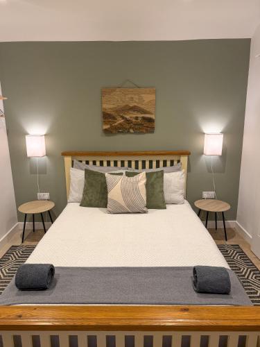 Postel nebo postele na pokoji v ubytování The Retreat, self-contained cosy Anex, M6 A75 Gretna Green