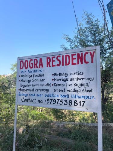 Certifikát, hodnocení, plakát nebo jiný dokument vystavený v ubytování Shumba home stay