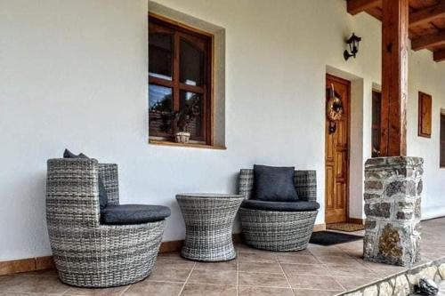 Χώρος καθιστικού στο GEREBLYEKŐ Vendégház