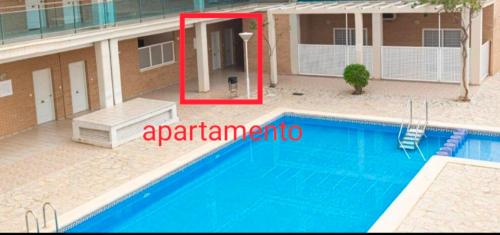 Piso con piscina y parking