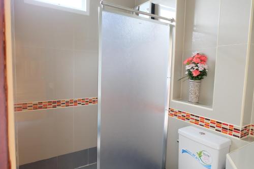 Koupelna v ubytování Chatin Guesthouse
