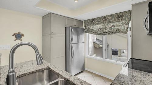 Fotografie z fotogalerie ubytování 2 Condos in Wild Dunes Pool Hot Tub Marina Views Yacht Harbor by AvantStay v destinaci Pine Island