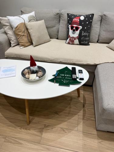 Χώρος καθιστικού στο Center of Loutraki Ble Property5