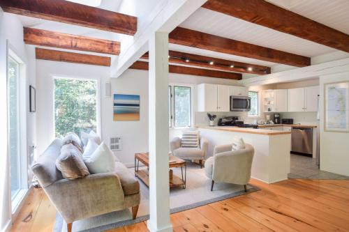 Η κουζίνα ή μικρή κουζίνα στο Private Location w Guest House