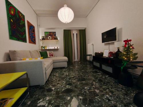 Μια τηλεόραση ή/και κέντρο ψυχαγωγίας στο Mylos House