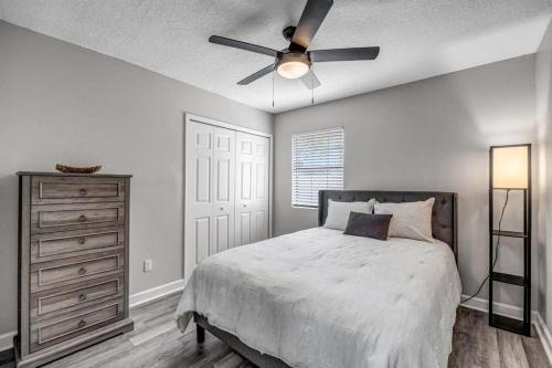 En eller flere senge i et værelse på Brooklyn Bungalow